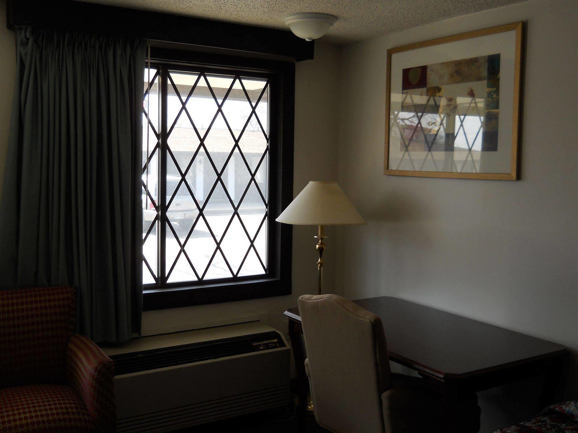 Value Inn Motel - Milwaukee Airport South 오크크릭 외부 사진